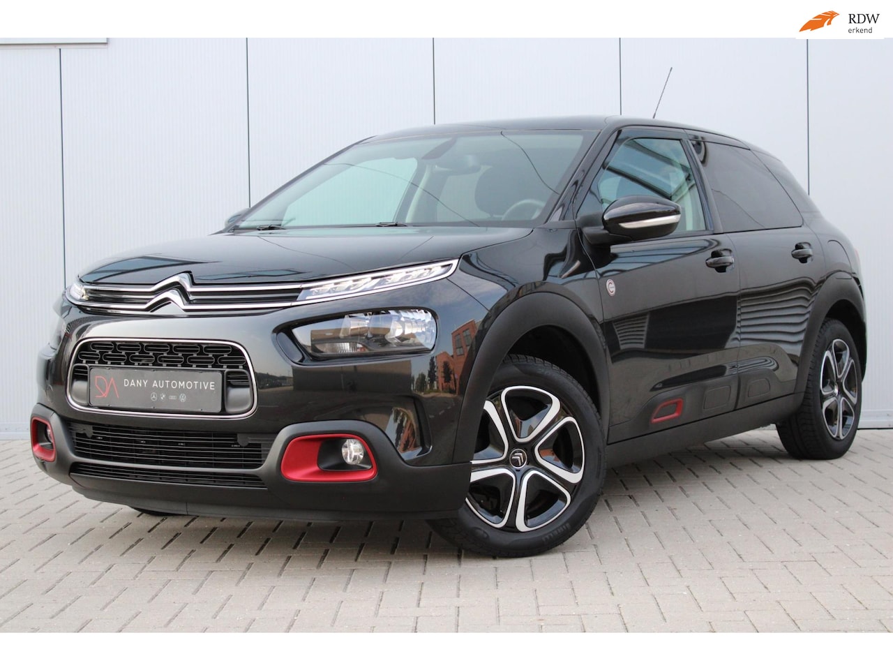 Citroën C4 Cactus - 1.2 Shine CARPLAY I CRUISE I CLIMA I NAVI I DAB I LPG I - AutoWereld.nl