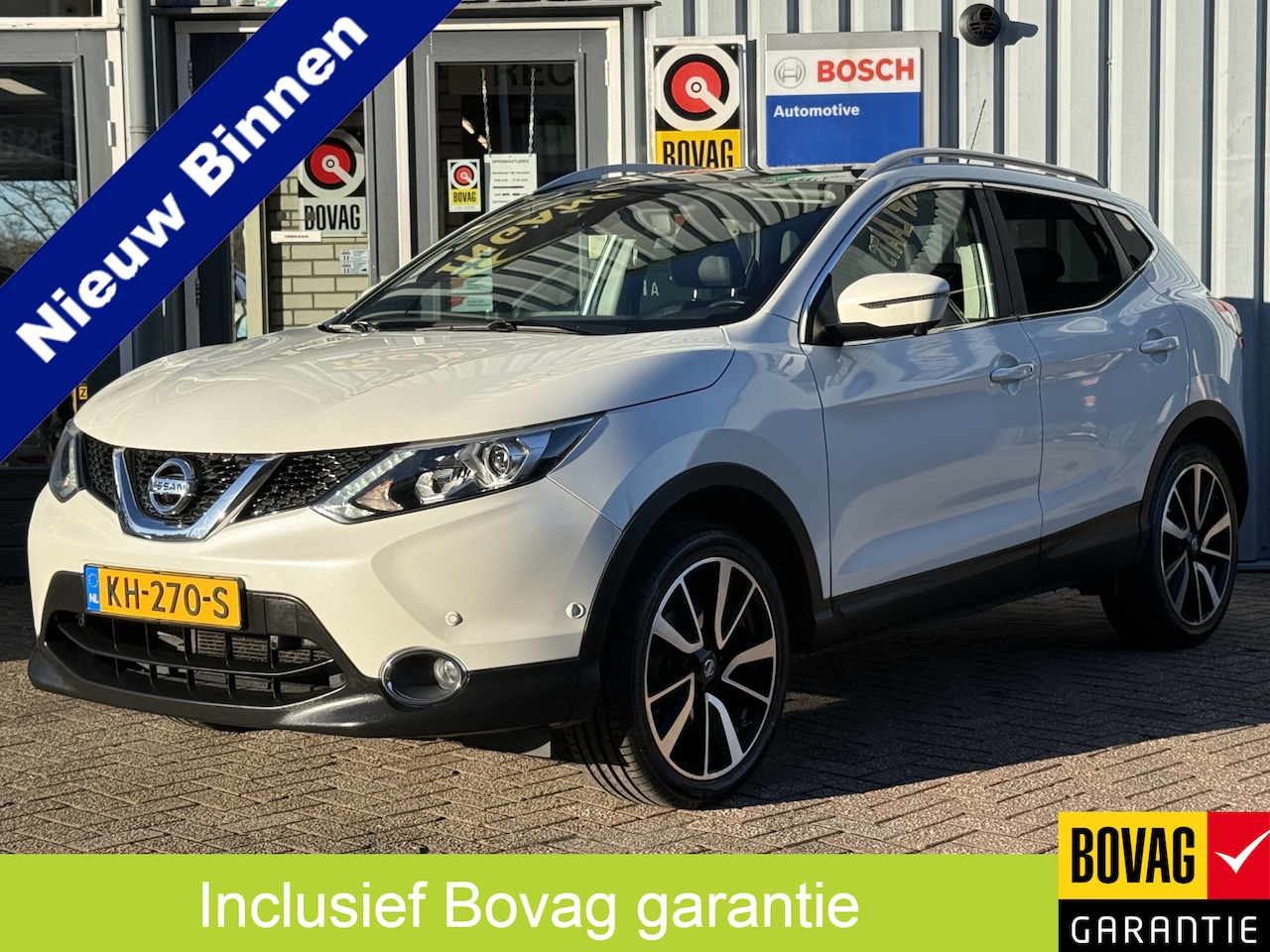 Nissan Qashqai - 1.2 N-Vision | 360 CAMERA | TREKHAAK | PANO | NAVI | LEER | - AutoWereld.nl