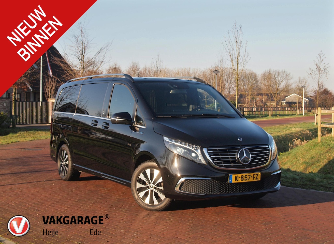 Mercedes-Benz EQV - 300 L2 90 kWh | AVANTGARDE | 360 Camera | 7 Persoons uitvoering | Elektrische Schuifdeuren - AutoWereld.nl