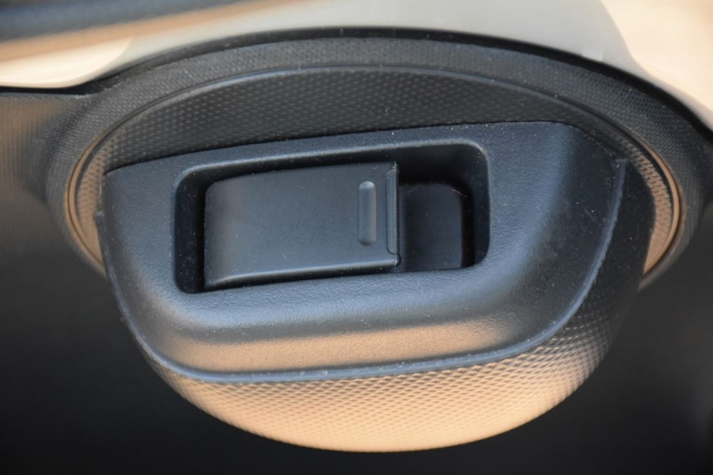 Peugeot 107 - 1.0 Active 1.0 Active, Airco, NL auto, NAP, zeer lage km stand, In nette staat zowel interieur als ex