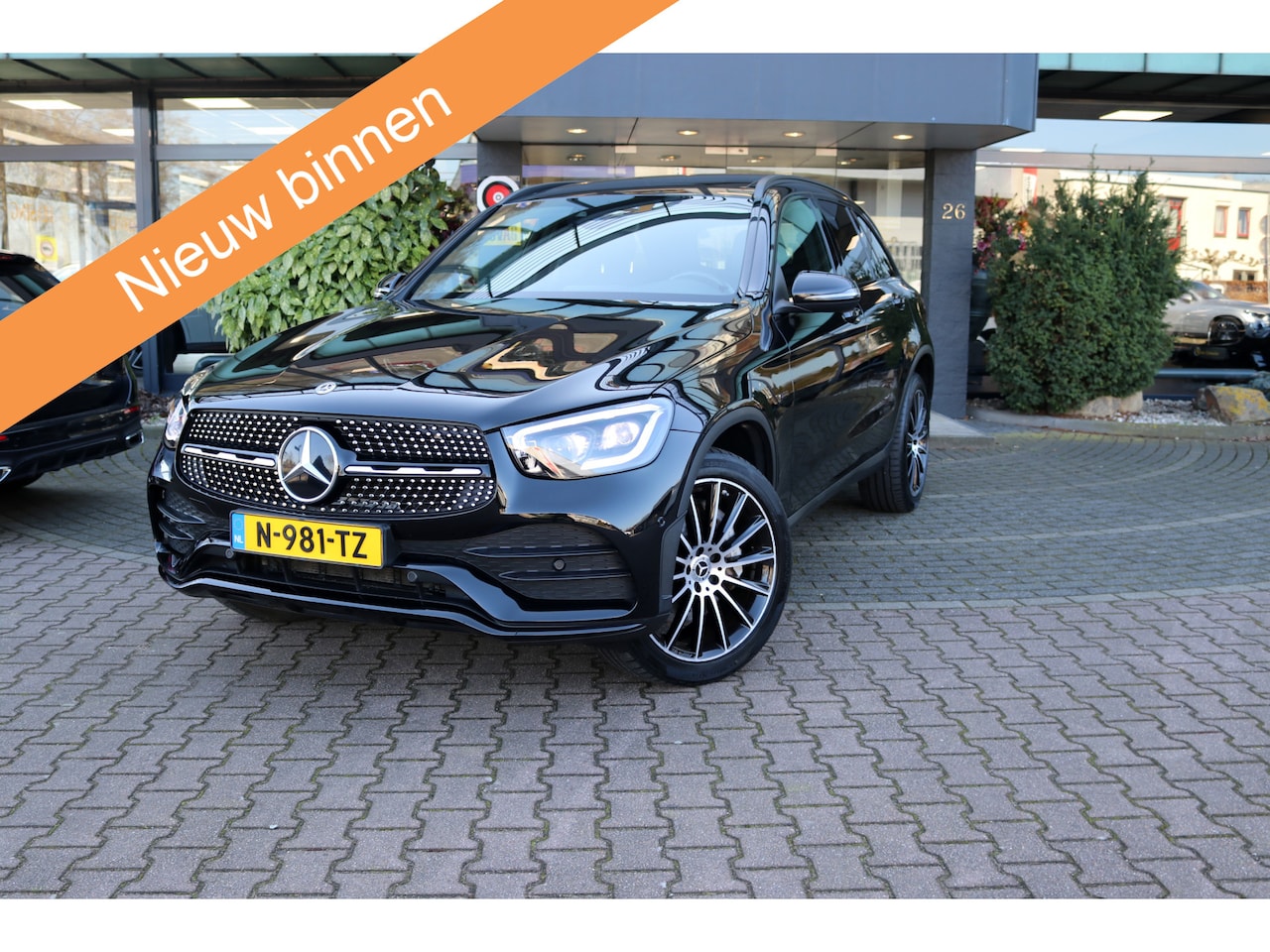 Mercedes-Benz GLC-klasse - 300e 4MATIC Premium AMG-Line Pano Night Pakket - AutoWereld.nl