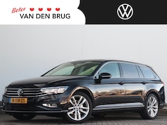 Volkswagen Passat Variant - 1.5 TSI Elegance Business R | Afneembare trekhaak | Stoelverwarming | Achteruitrijcamera |