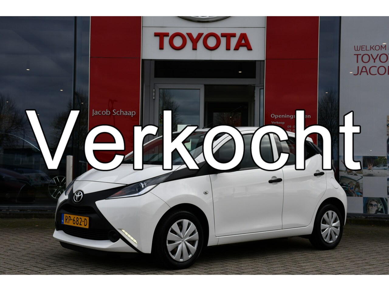 Toyota Aygo - 1.0 VVT-i x-fun 5-deurs 69pk | Airco | Eerste eigenaar | Dealer-onderhouden | - AutoWereld.nl