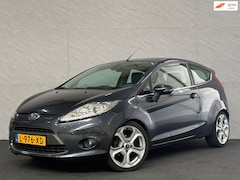 Ford Fiesta - 1.6 Ghia - Parkeersensoren - Cruisecontrol