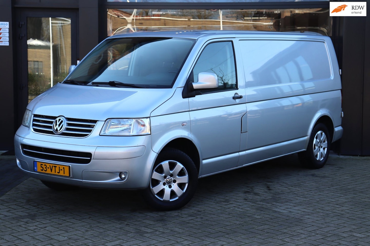 Volkswagen Transporter - 2.5 TDI 340 Trendline | NAP | 174 PK | Automaat | Airco | Cruise | Sensoren - AutoWereld.nl