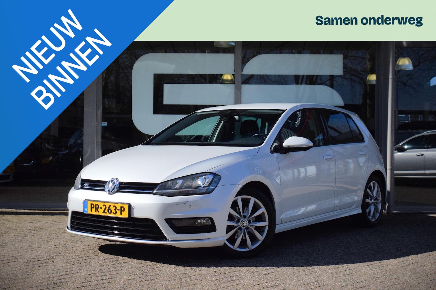 Volkswagen Golf - 1.4 TSI Connected Series R-LINE|XENON|PDC|CRUISE| - AutoWereld.nl