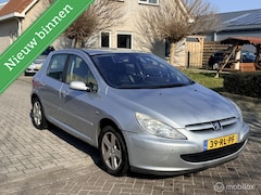 Peugeot 307 - 1.6-16V Griffe
