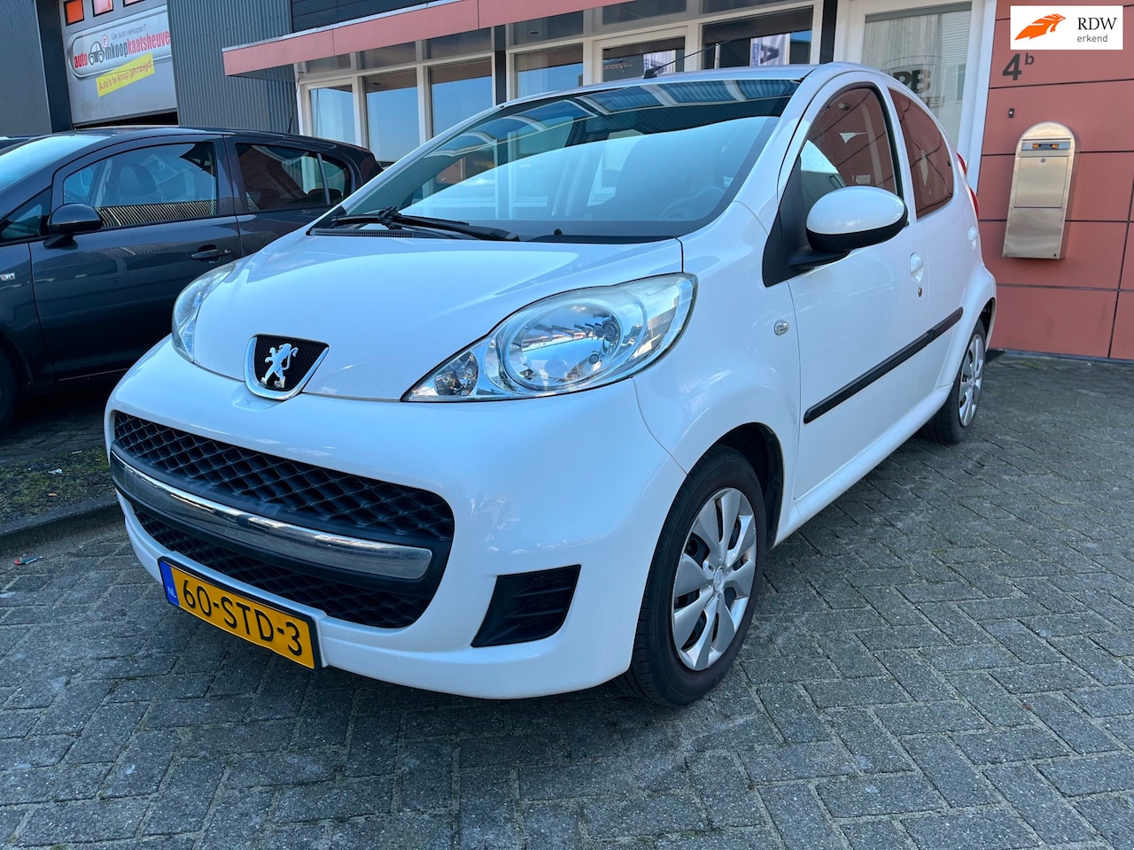 Peugeot 107 - 1.0-12V XS airco - AutoWereld.nl