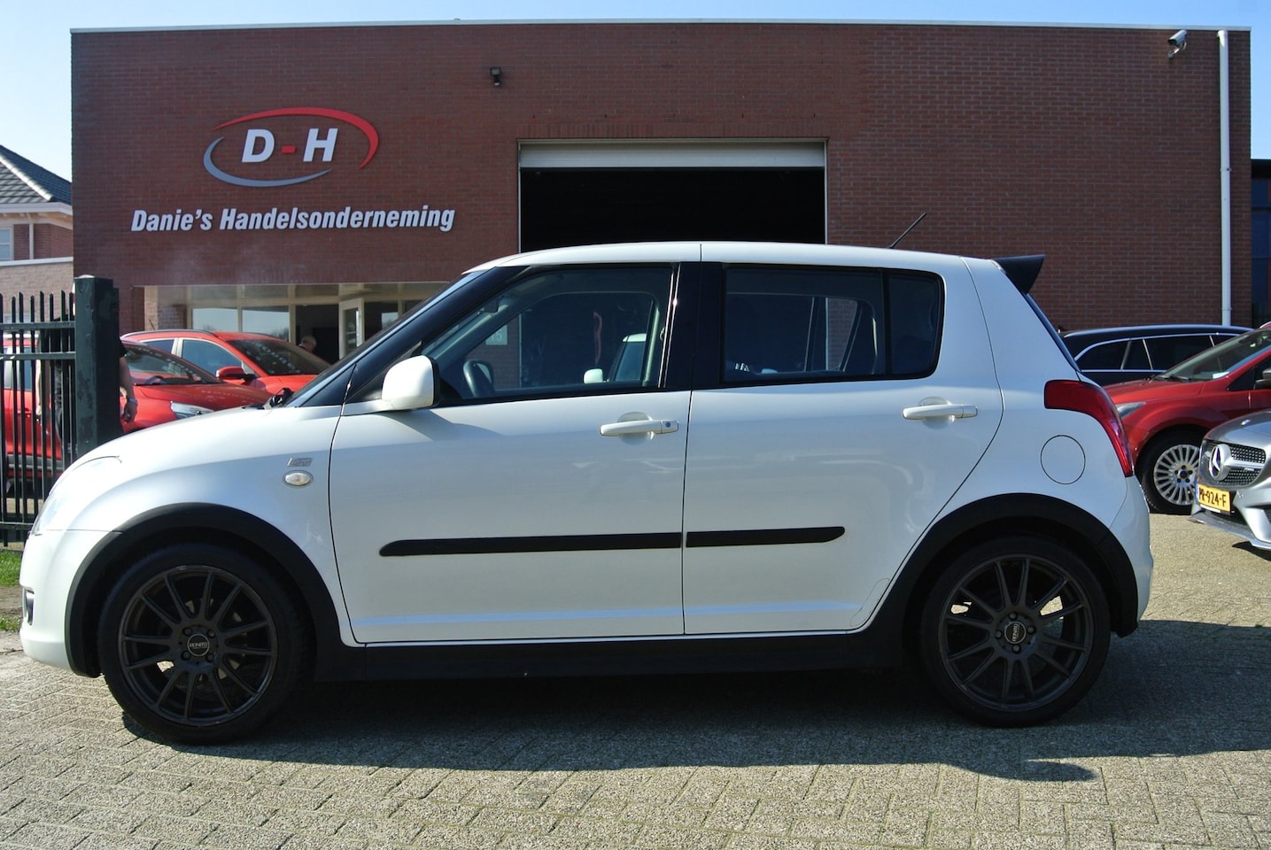 Suzuki Swift - 1.3 Shogun airco apk 27-11-2026 inruil mogelijk nap - AutoWereld.nl