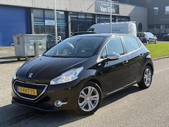 Peugeot 208 - 1.2 VTi 2013 Airco/Cruise/BT Parkeersensor