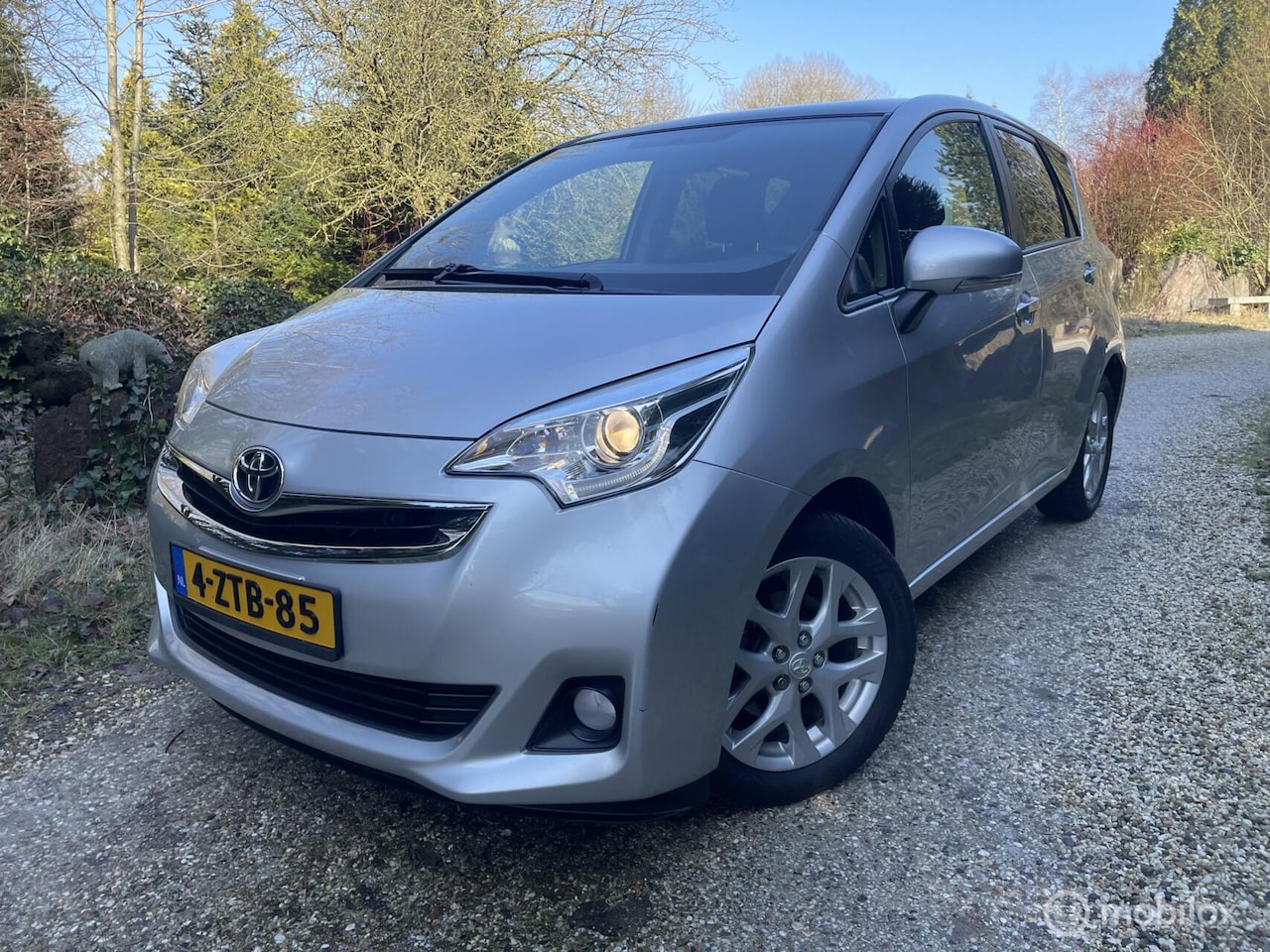 Toyota Verso S - 1.3 VVT-i Dynamic..Luxe uitvoering - AutoWereld.nl