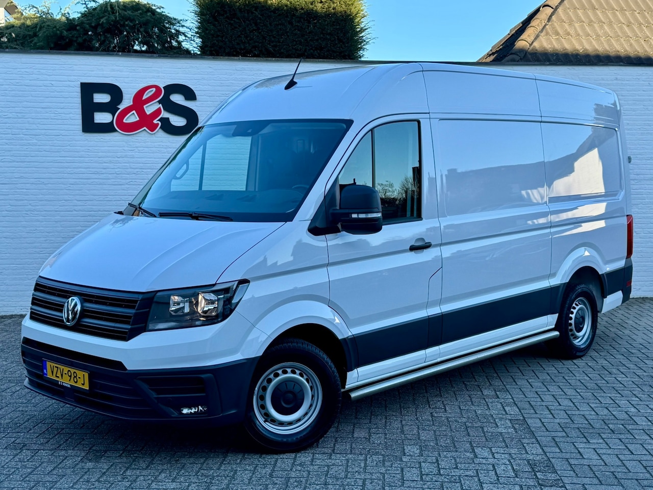 Volkswagen Crafter - 2.0 TDI L3H3 Comfortline EURO 6 Fabrieksgarantie 2-2028 Airco Cruise Navi Voorruitverwarmi - AutoWereld.nl
