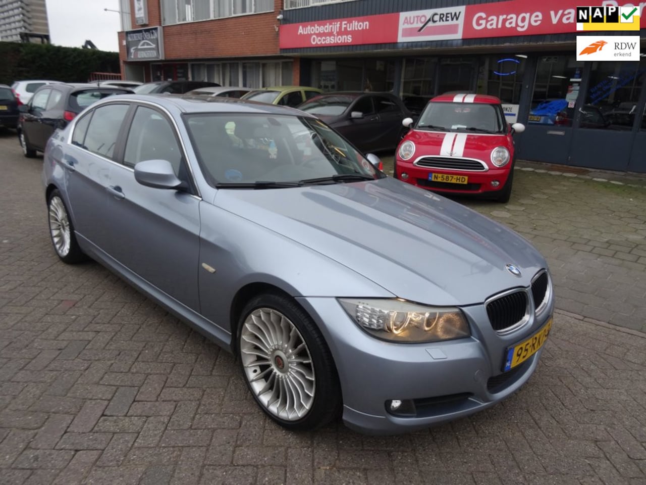 BMW 3-serie - 318i Corporate Lease Business Line/Automaat/Navi/opendak - AutoWereld.nl