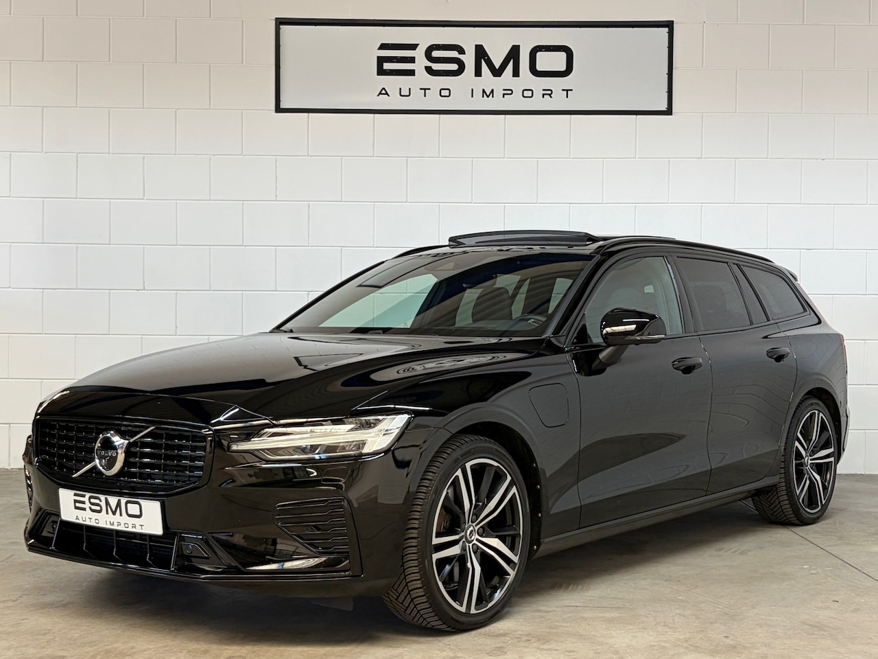 Volvo V60 - 2.0 T6 Recharge AWD R-Design Panoramadak Trekhaak HUD ACC - AutoWereld.nl