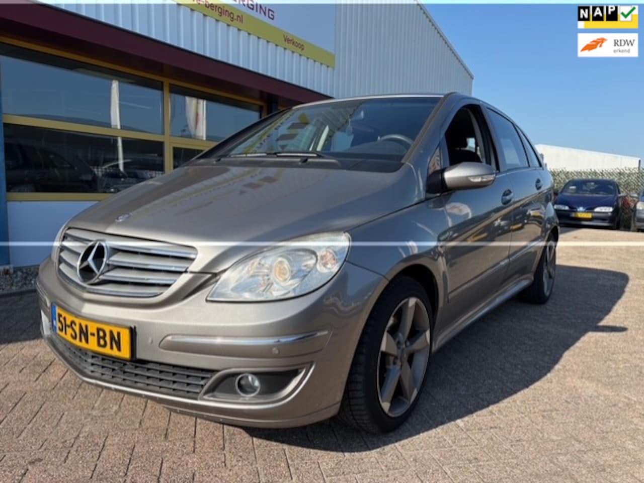 Mercedes-Benz B-klasse - 200 AUTOMAAT APK T/M 2-12-2026 - AutoWereld.nl