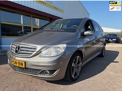 Mercedes-Benz B-klasse - 200 AUTOMAAT APK T/M 2-12-2026