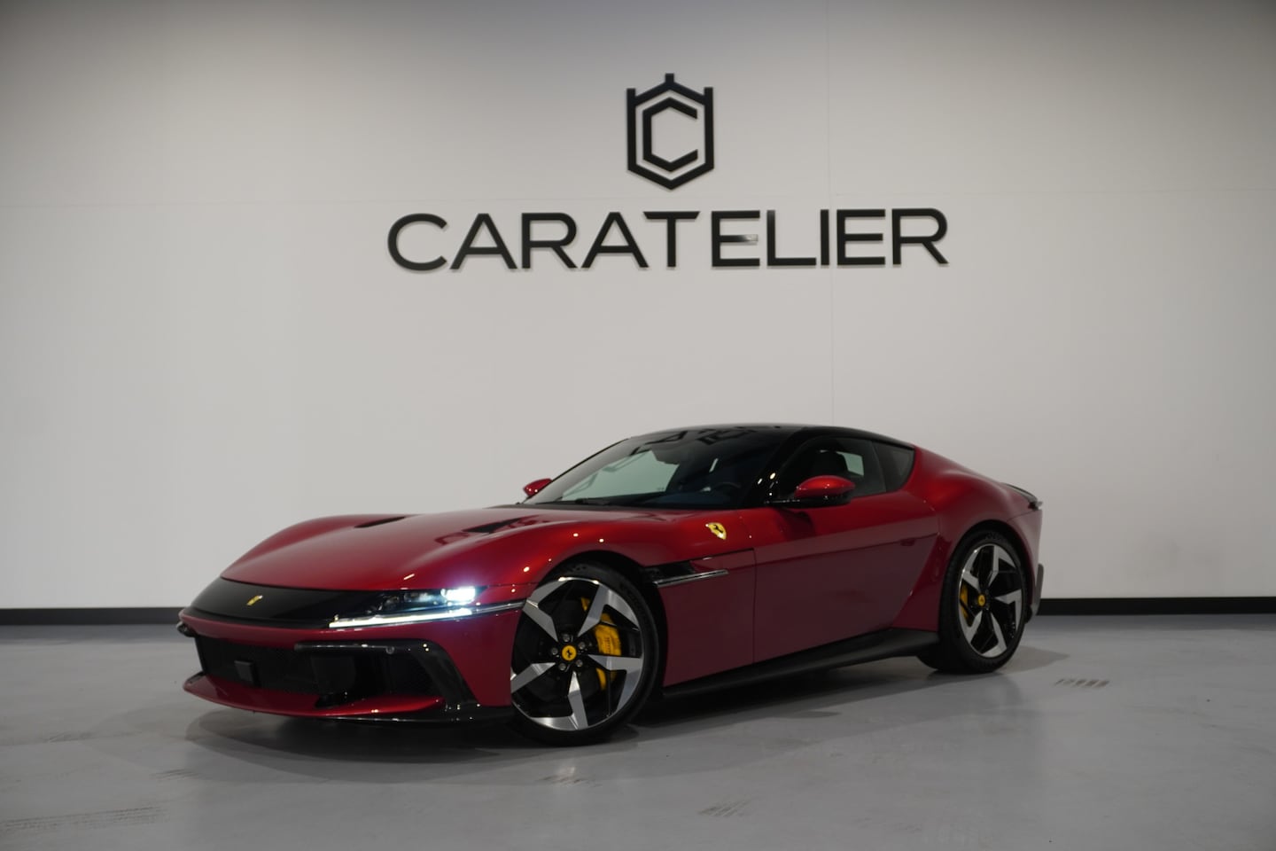 Ferrari 12Cilindri - 6.5 V12 / Full Carbon / Lift / Ex BPM - AutoWereld.nl