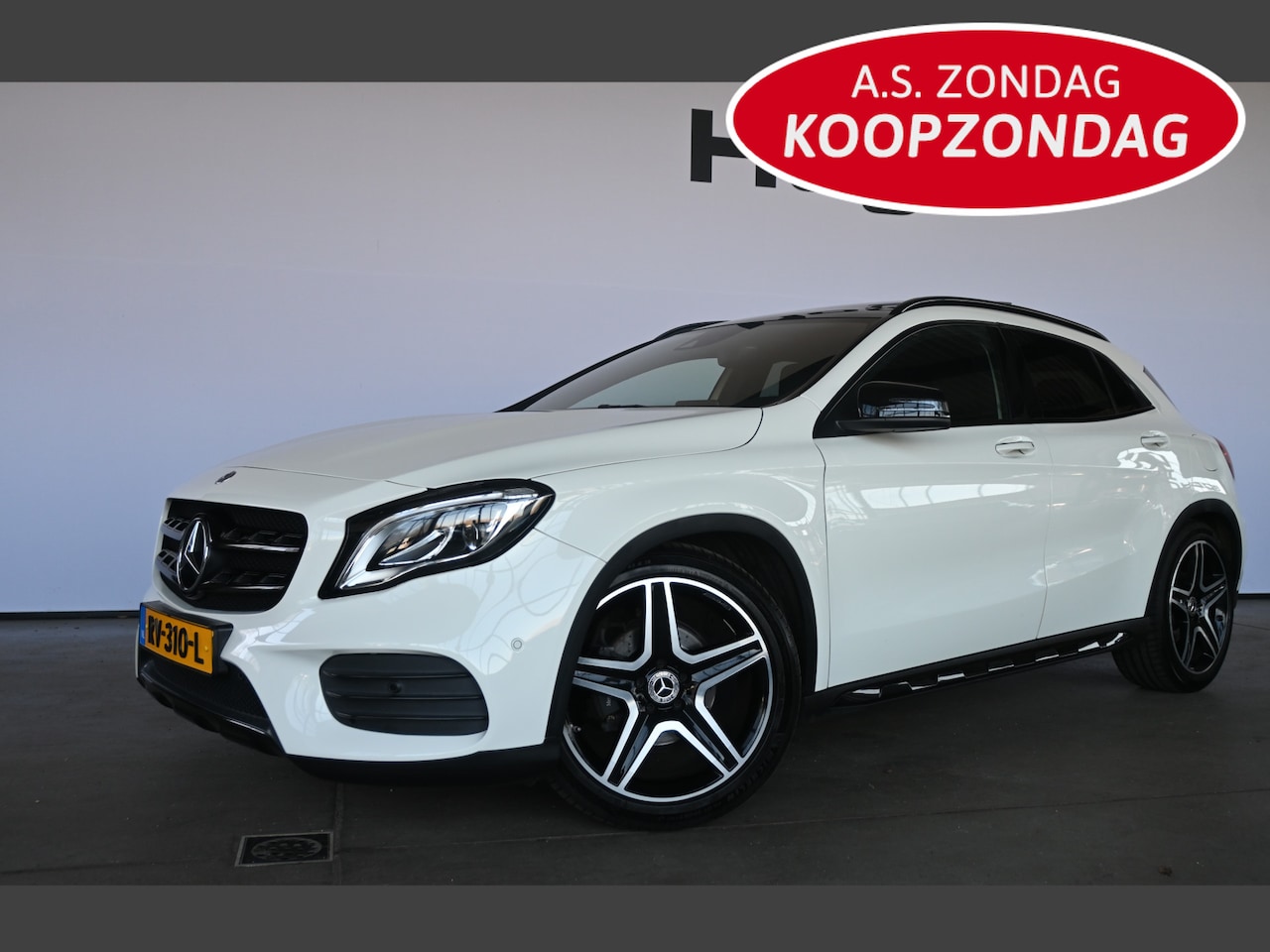 Mercedes-Benz GLA-Klasse - 200 Automaat Premium Plus AMG Navigatie Panoramadak Stoelverwarming Rijklaarprijs Inruil M - AutoWereld.nl