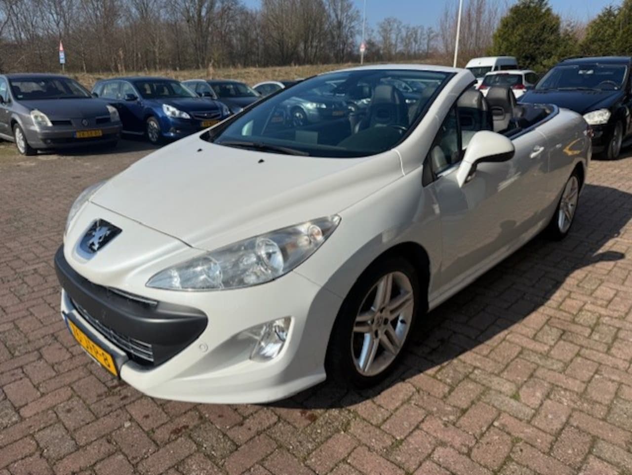 Peugeot 308 CC - 1.6 THP Premiere LEER, Navi - AutoWereld.nl