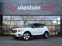 Volvo XC40 - 2.0 T4 AWD Inscription , Panoramadak, Trekhaak, Harman/Kardon,