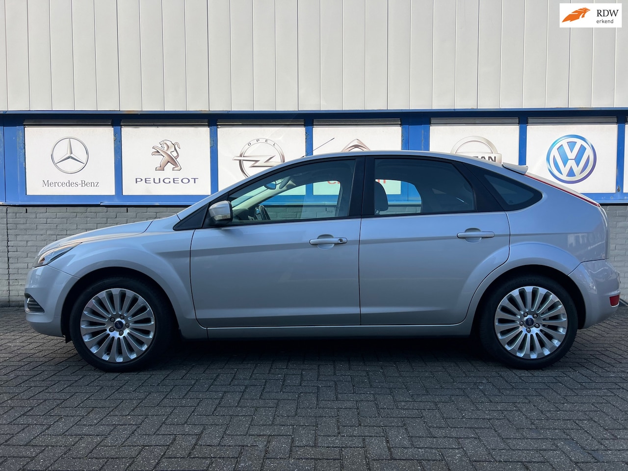 Ford Focus - 1.6 Titanium 11-2008 158000km NWE.APK 3995EU - AutoWereld.nl