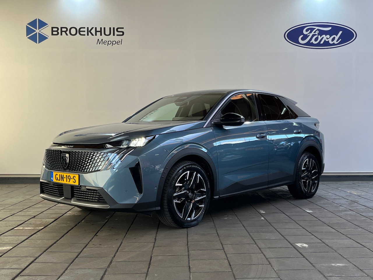 Peugeot 3008 - 1.2 Hybrid 136 Allure 19" LMV | Afneembare trekhaak | half-leder | Adaptive Cruise | Drive - AutoWereld.nl
