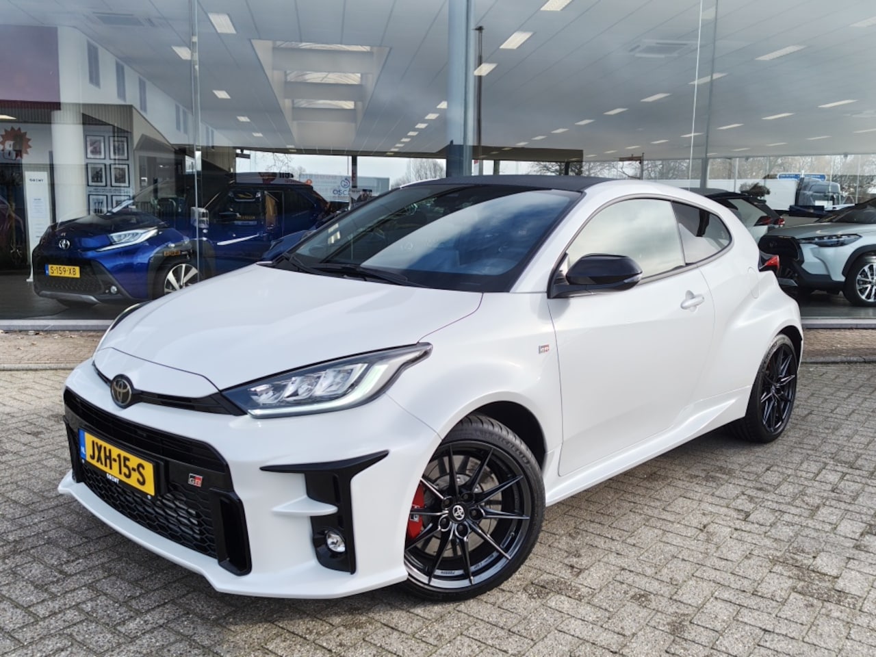 Toyota Yaris - Yaris GR 1.6 Turbo High Performance | Stoelverwarming | Stuurver - AutoWereld.nl