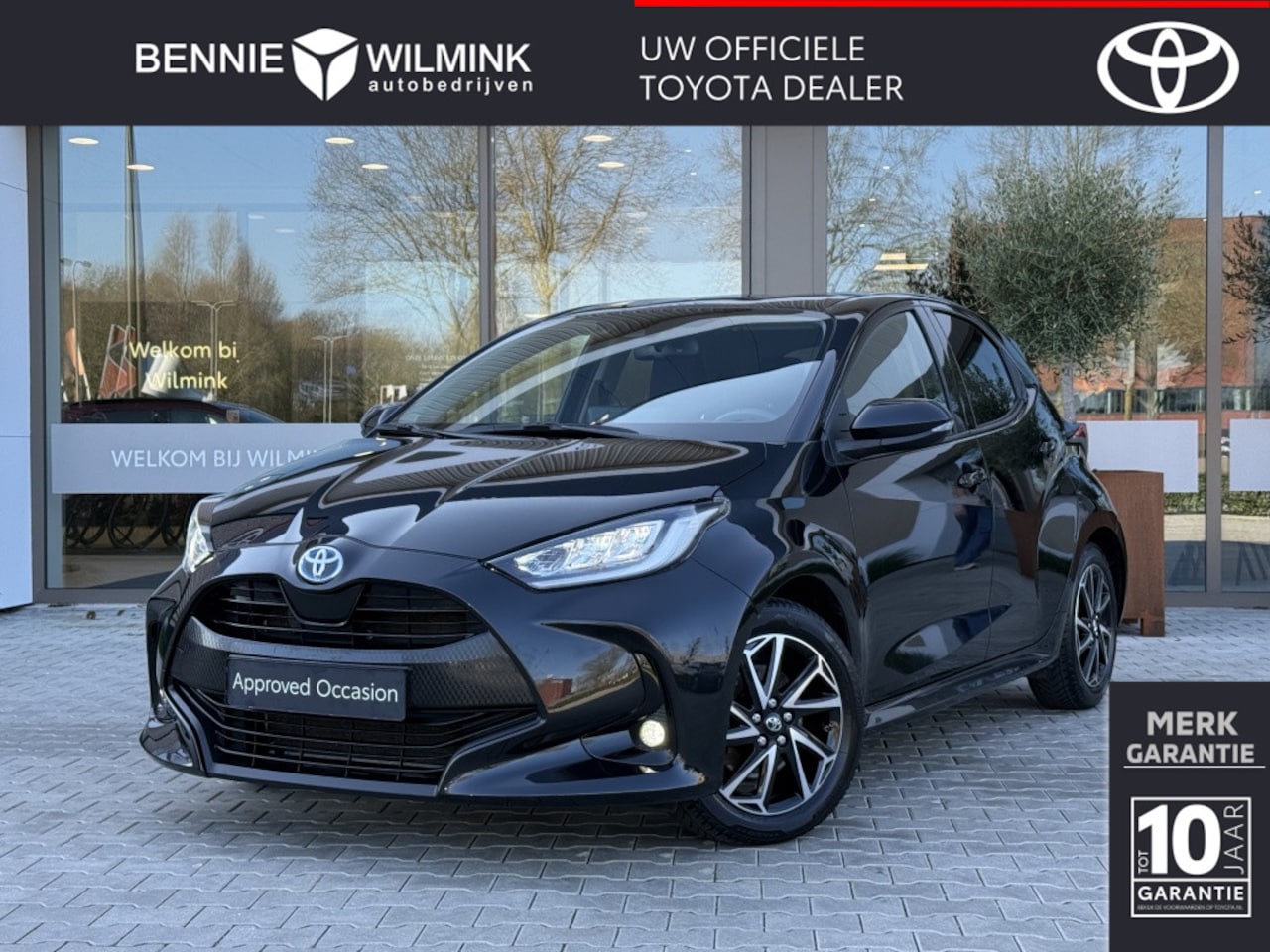 Toyota Yaris - 1.5 Hybrid Dynamic Limited | Stoelverwarming | Parkeersensoren - AutoWereld.nl