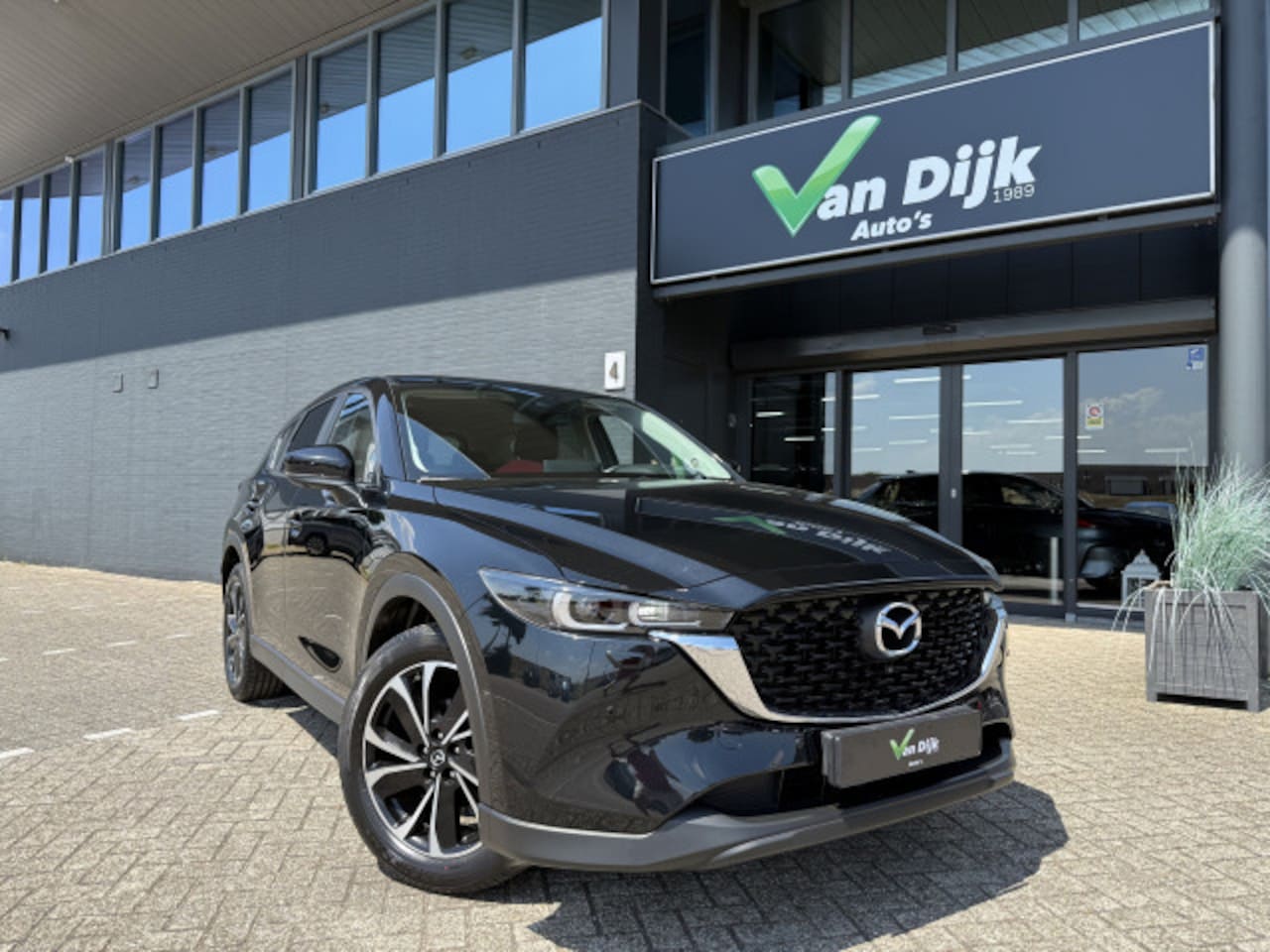 Mazda CX-5 - 2.0 SkyActiv-G Navi 360Camera Trekhaak El.Klep 19Inch - AutoWereld.nl