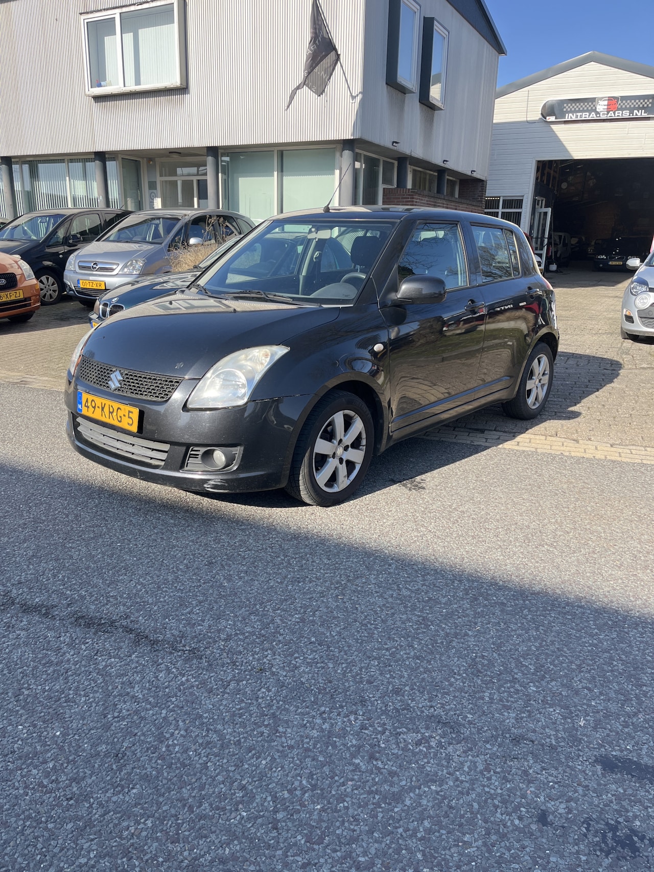 Suzuki Swift - 1.3 Exclusive 5 Deurs,Airco,Keyless. LET OP: Auto rijdt goed maar versnelling bak is hoorb - AutoWereld.nl