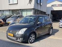 Suzuki Swift - 1.3 Exclusive 5 Deurs, Airco, Keyless. LET OP: Auto rijdt goed maar versnelling bak is hoo