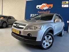 Chevrolet Captiva - 2.4i Class / climate / trekhaak / 4 nieuwe banden / APK 02/2027 / NAP met 198691 km./ bj.2