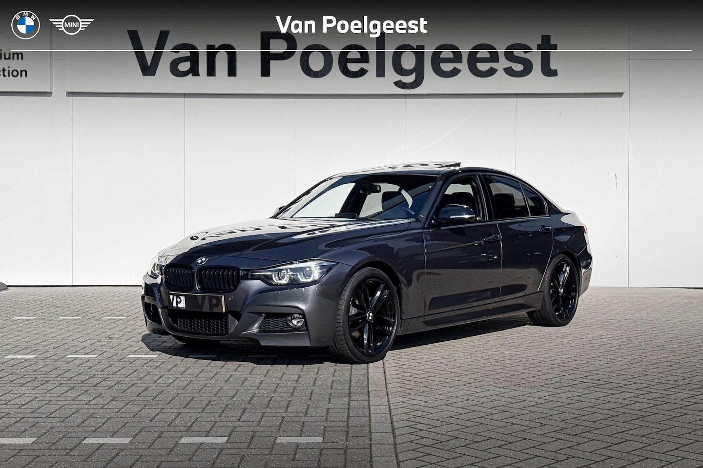 BMW 3-serie - Sedan 320i | M Sport | High Executive | Panoramadak - AutoWereld.nl