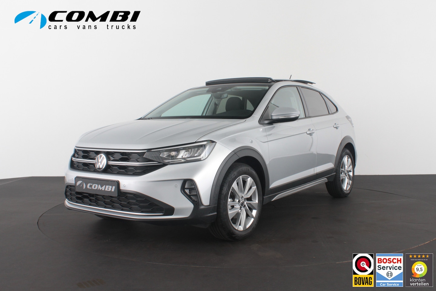 Volkswagen Taigo - 1.0 TSI Life Edition Automaat/Camera/Panorama schuifdak/navigatie... - AutoWereld.nl