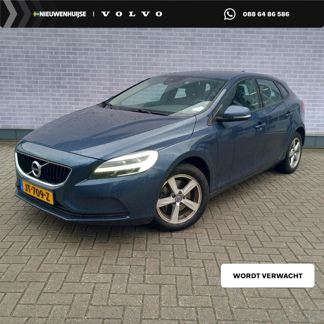 Volvo V40 - 2.0 T2 Nordic+ | Stoelverwarming Voor | Parkeersensoren Achter | LED Koplampen | Navigatie - AutoWereld.nl