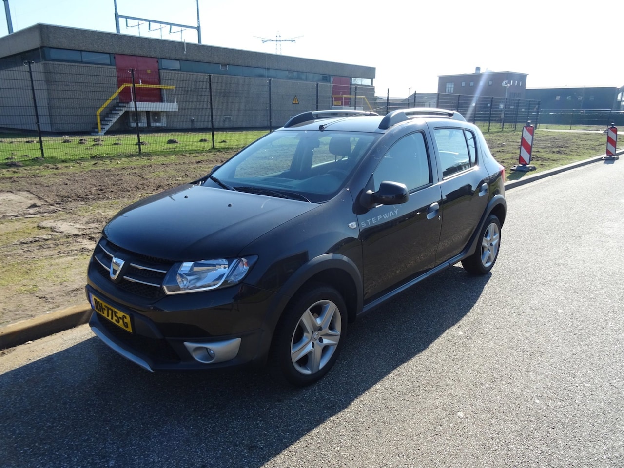 Dacia Sandero Stepway - 0.9 TCe Lauréate - AutoWereld.nl