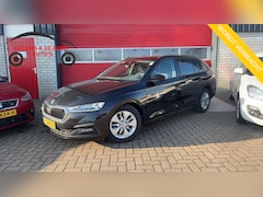 Skoda Octavia Combi - 1.0 TSI Business Edition TREKHAAK / STOELVERW / STUURVERW / VIRTUAL / FULL LED / KEYLESS /