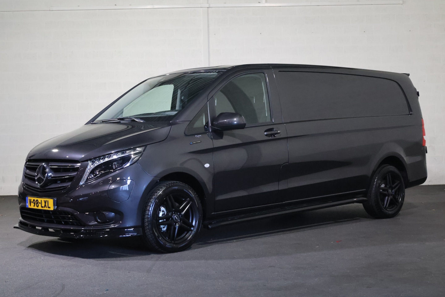 Mercedes-Benz eVito - 112 L3 60 kWh Spoilerpakket - AutoWereld.nl