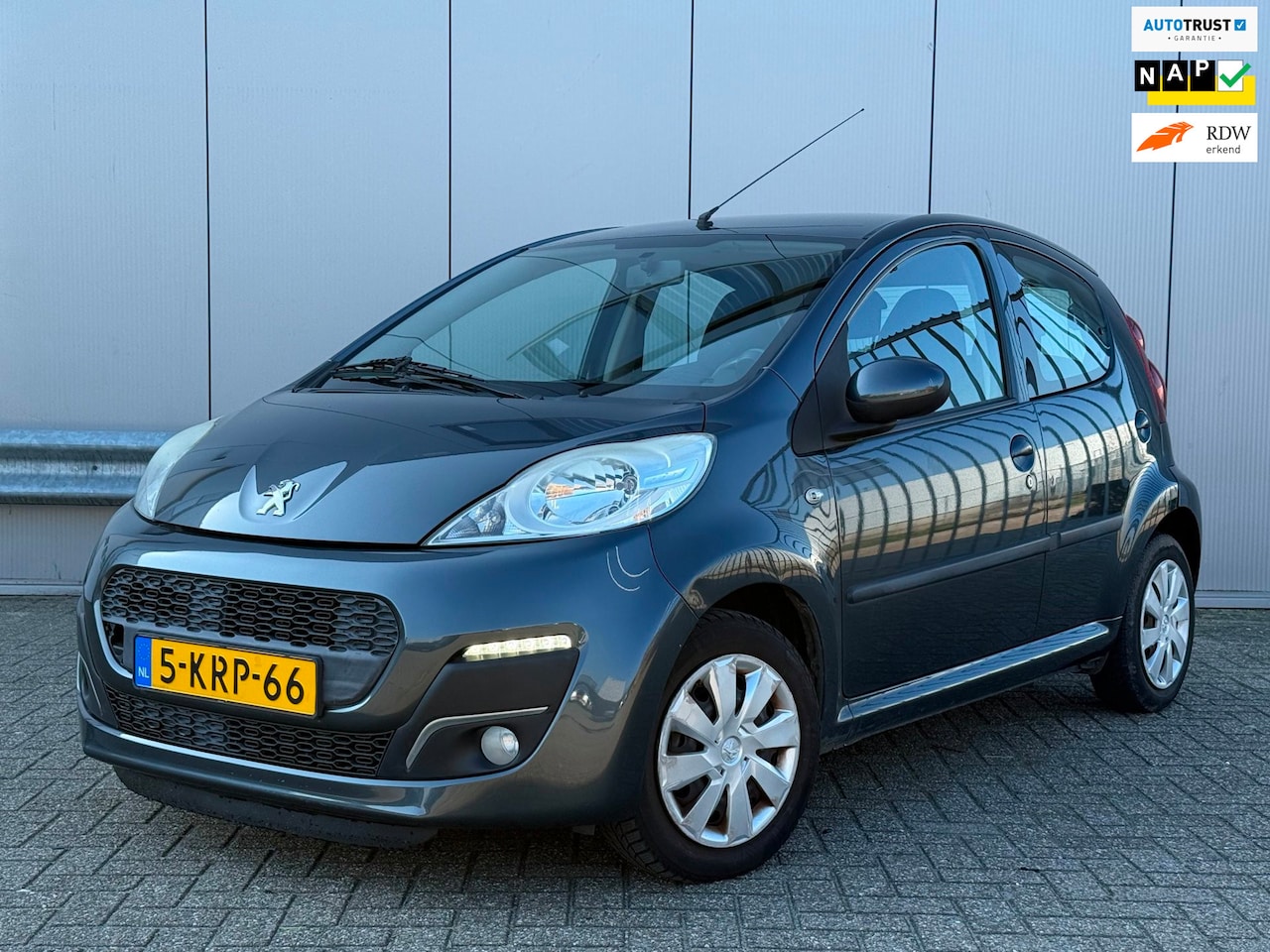 Peugeot 107 - 1.0 Active | Airco | Elektrische ramen | Radio CD | - AutoWereld.nl