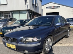 Volvo S60 - 2.4 Edition Goed rijdende S60 met bijna alle optie, s Prijs is inclusief nieuwe Apk keurin