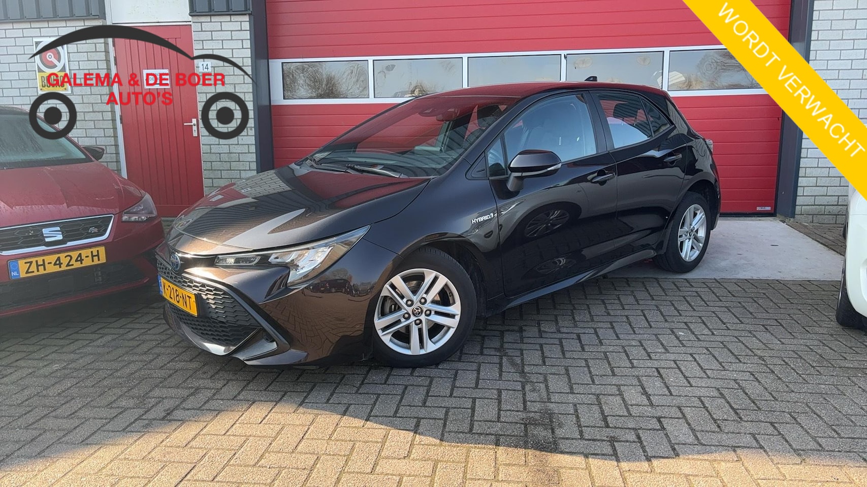 Toyota Corolla - 1.8 Hybrid Active CAMERA / CARPLAY / FULL LED / CLIMA / BLUETOOTH / ACC / NL-AUTO - AutoWereld.nl