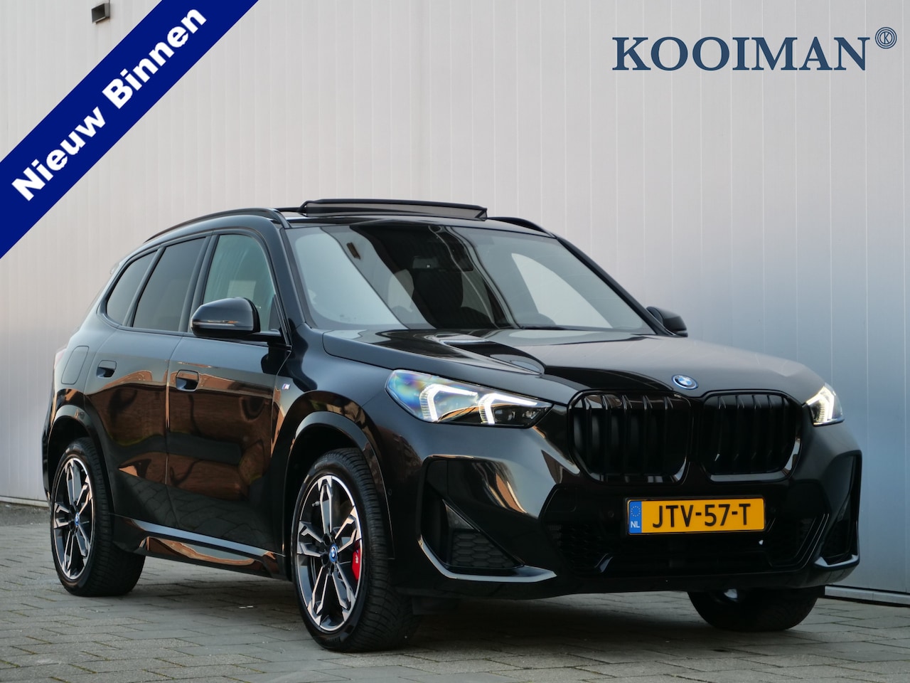 BMW X1 - xDrive25e M Sport pakket Pro 245 Pk Automaat Schuifdak / Winterpakket / Harman Kardon - AutoWereld.nl