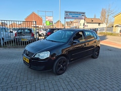 Volkswagen Polo - 1.4-16V Comfortline
