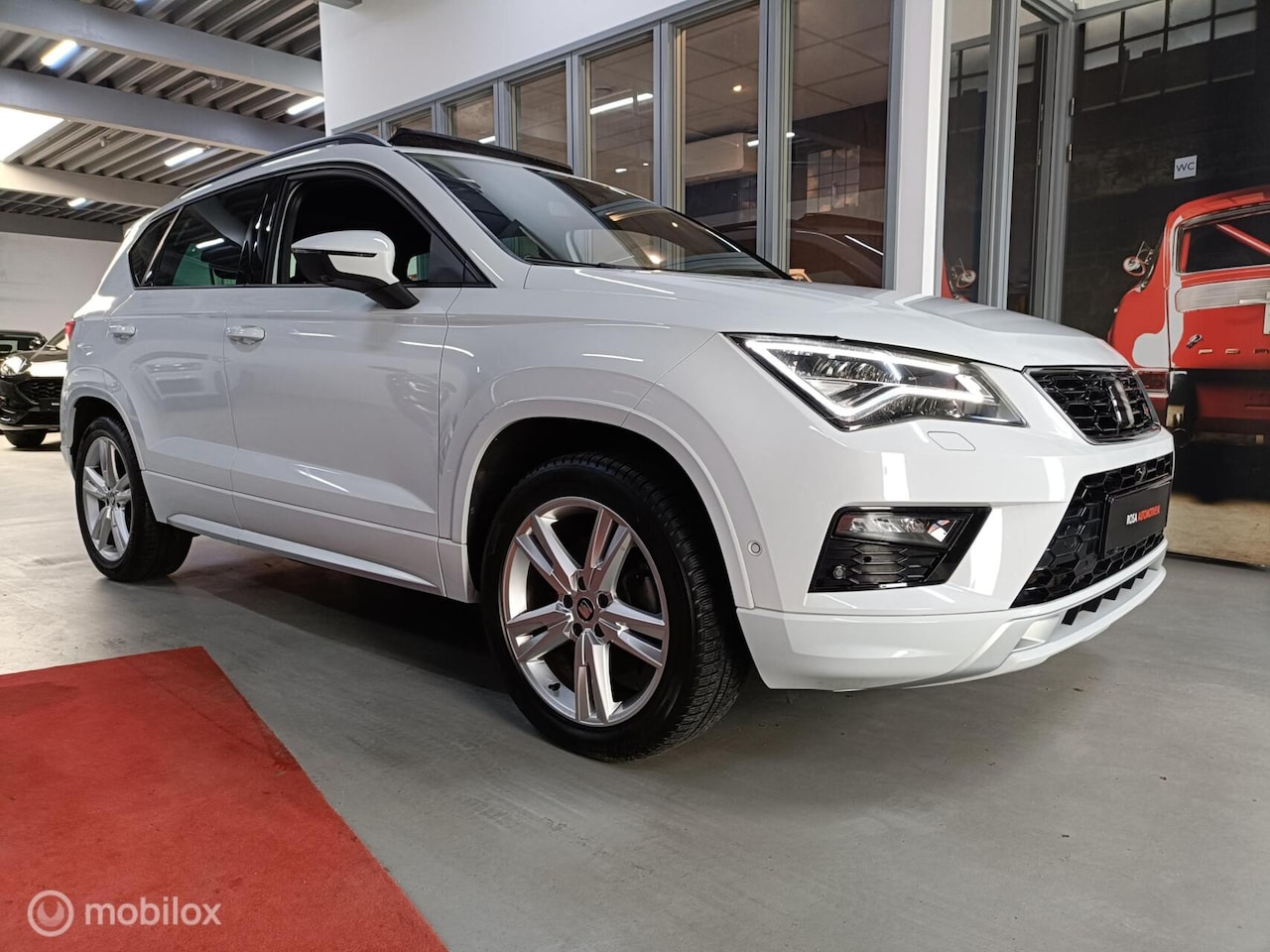 SEAT Ateca - 2.0 EcoTSI FR 4DRIVE DSG PANORAMA PARELMOER 360 CAMERA LEER LED CRUISE CARPLAY - AutoWereld.nl