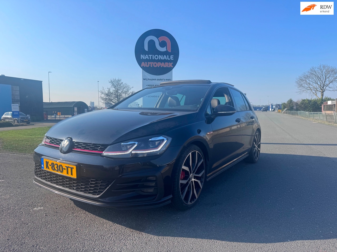 Volkswagen Golf - 2017 * 2.0 TSI GTI Performance * PANO * DYNAUDIO * DIG DASH * FULL LEDER - AutoWereld.nl