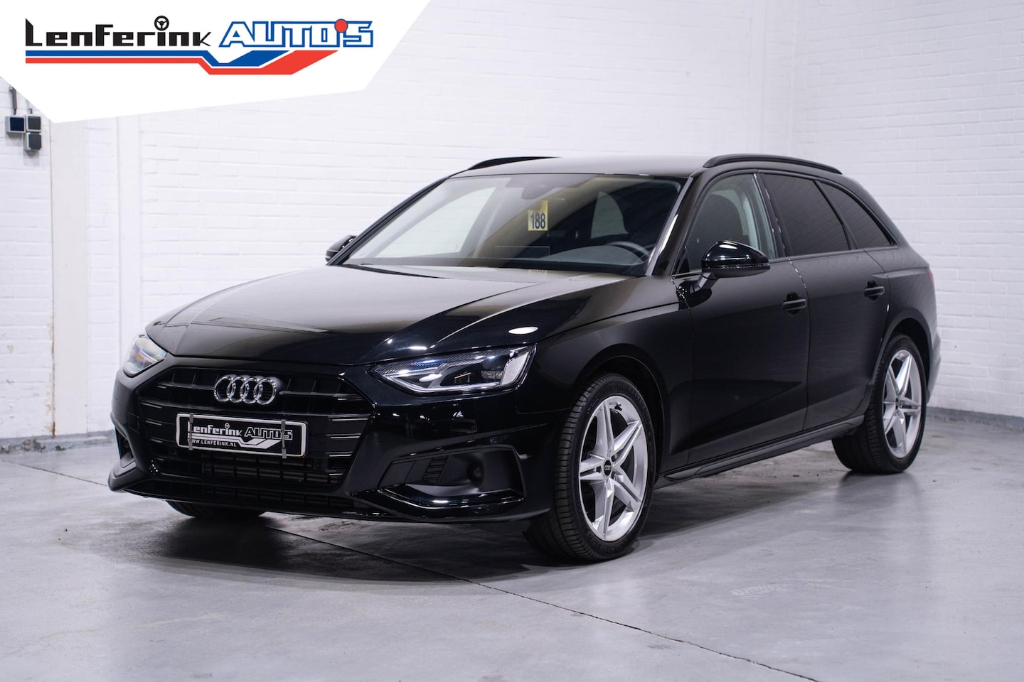 Audi A4 Avant - 35 TFSI Advanced Leder Led koplampen Camera 18 Inch PDC v+a Apple Carplay - AutoWereld.nl