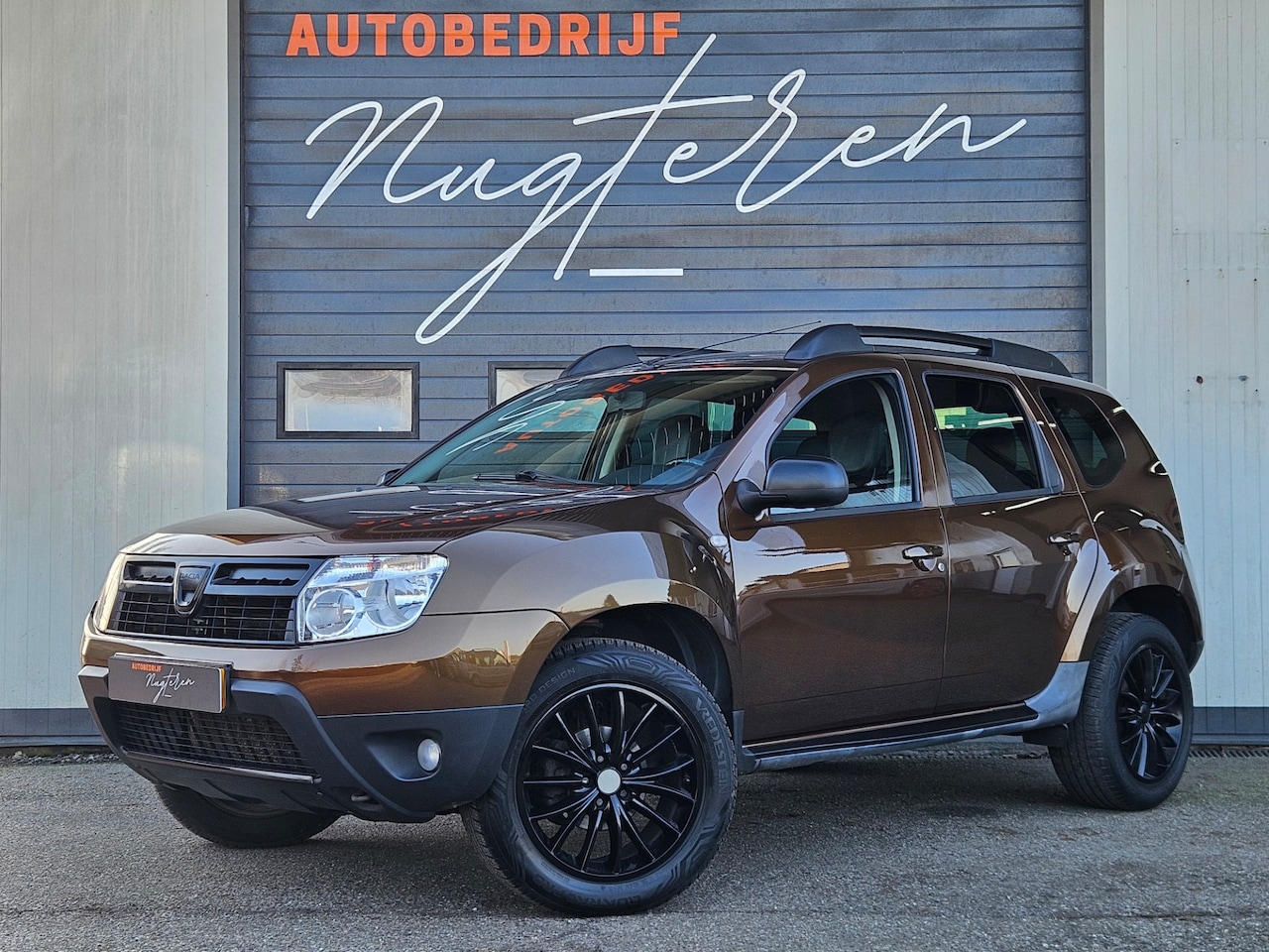 Dacia Duster - 1.6 Aniversare 2wd|Airco|trekhaak|Leer| - AutoWereld.nl