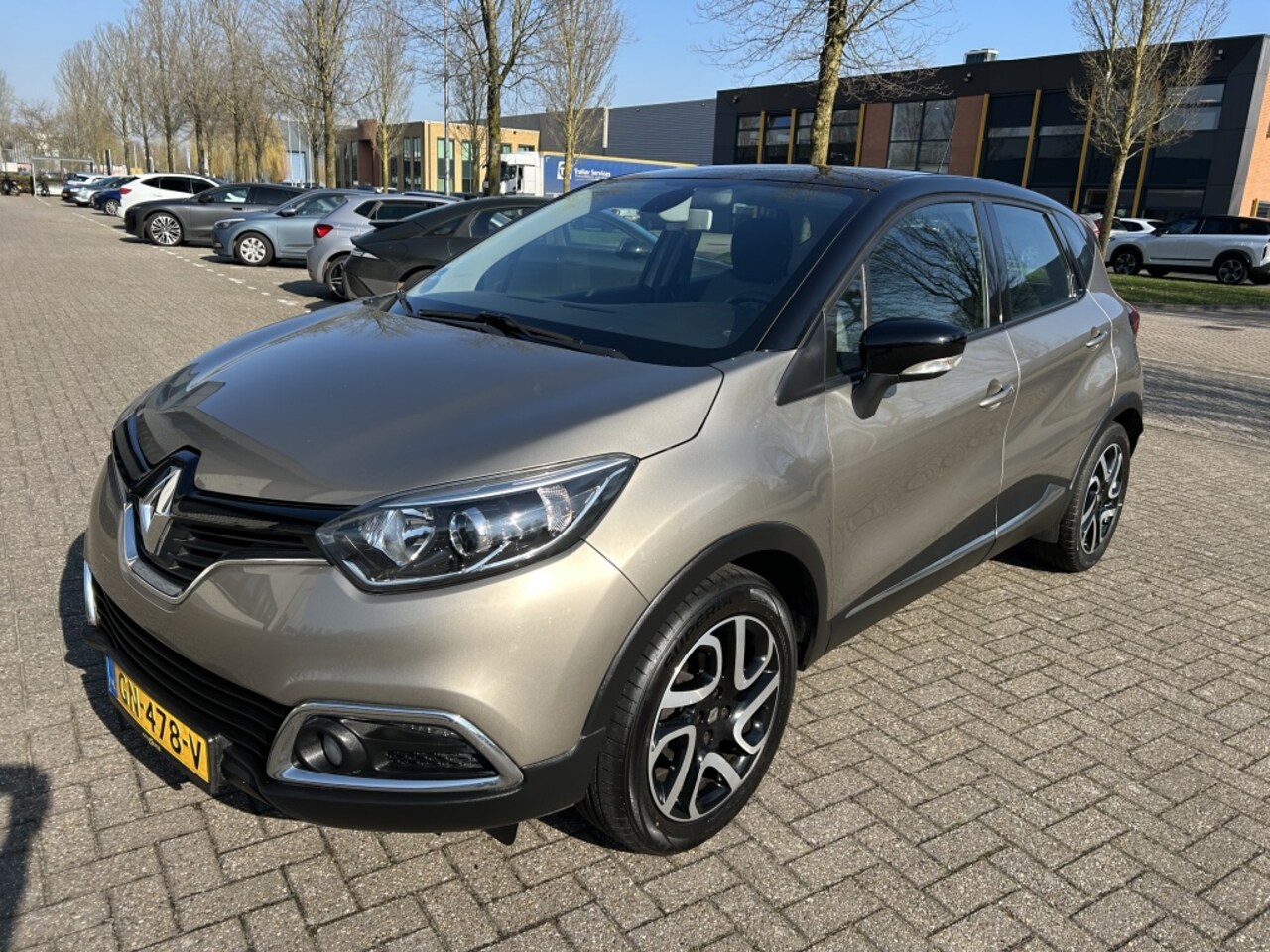 Renault Captur - 0.9 TCe Dynamique NAVI CAMERA CRUISE TRHK. - AutoWereld.nl