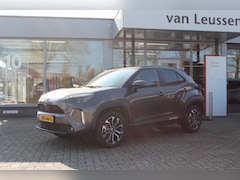 Toyota Yaris Cross - 1.5 HYBRID 115 FIRST EDITION STUUR/STOEL&WISSERVERW. PARK.SENSOREN V+A APPLE/ANDROID CLIMA