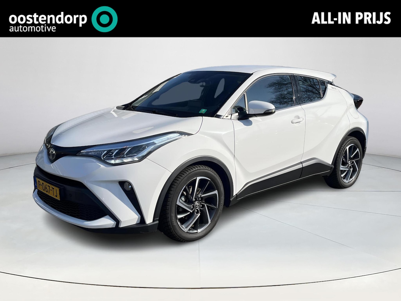 Toyota C-HR - 1.8 Hybrid Dynamic | Trekhaak | Parkeersensoren | Carplay | Keyless entry | - AutoWereld.nl